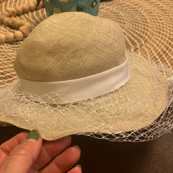 Liz Claiborne Linen Hat‎ with Veil - Picture 4 of 6